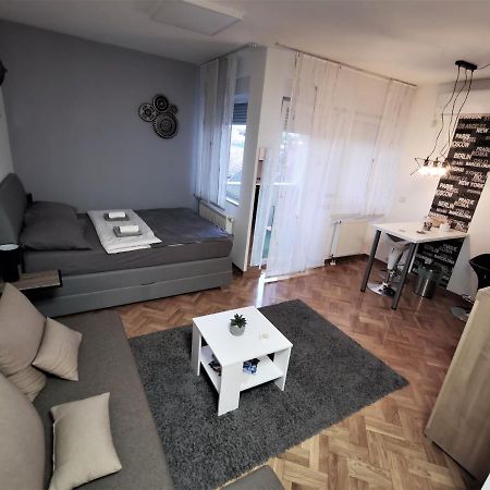 Time Keeper - Self Check In Apartment Osijek Exterior photo