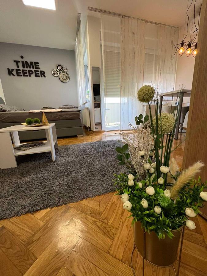 Time Keeper - Self Check In Apartment Osijek Exterior photo